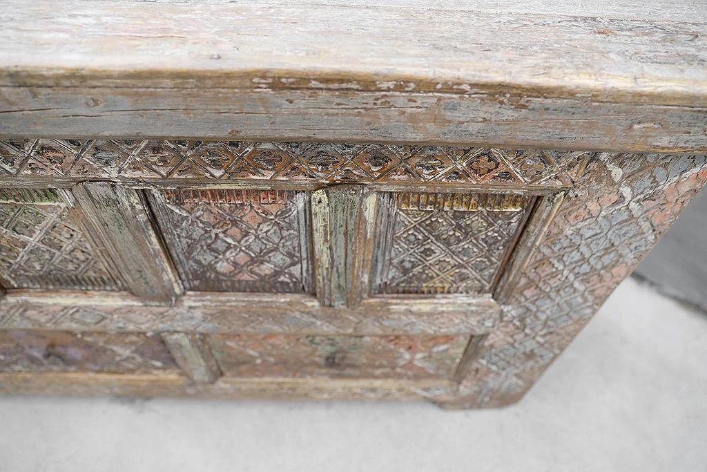 Organic Restoration Xinjang Cabinet