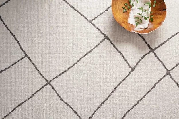 Loloi Rugs Joanna Gaines Logan Rug Collection - LOG-01 Ivory / Charcoal