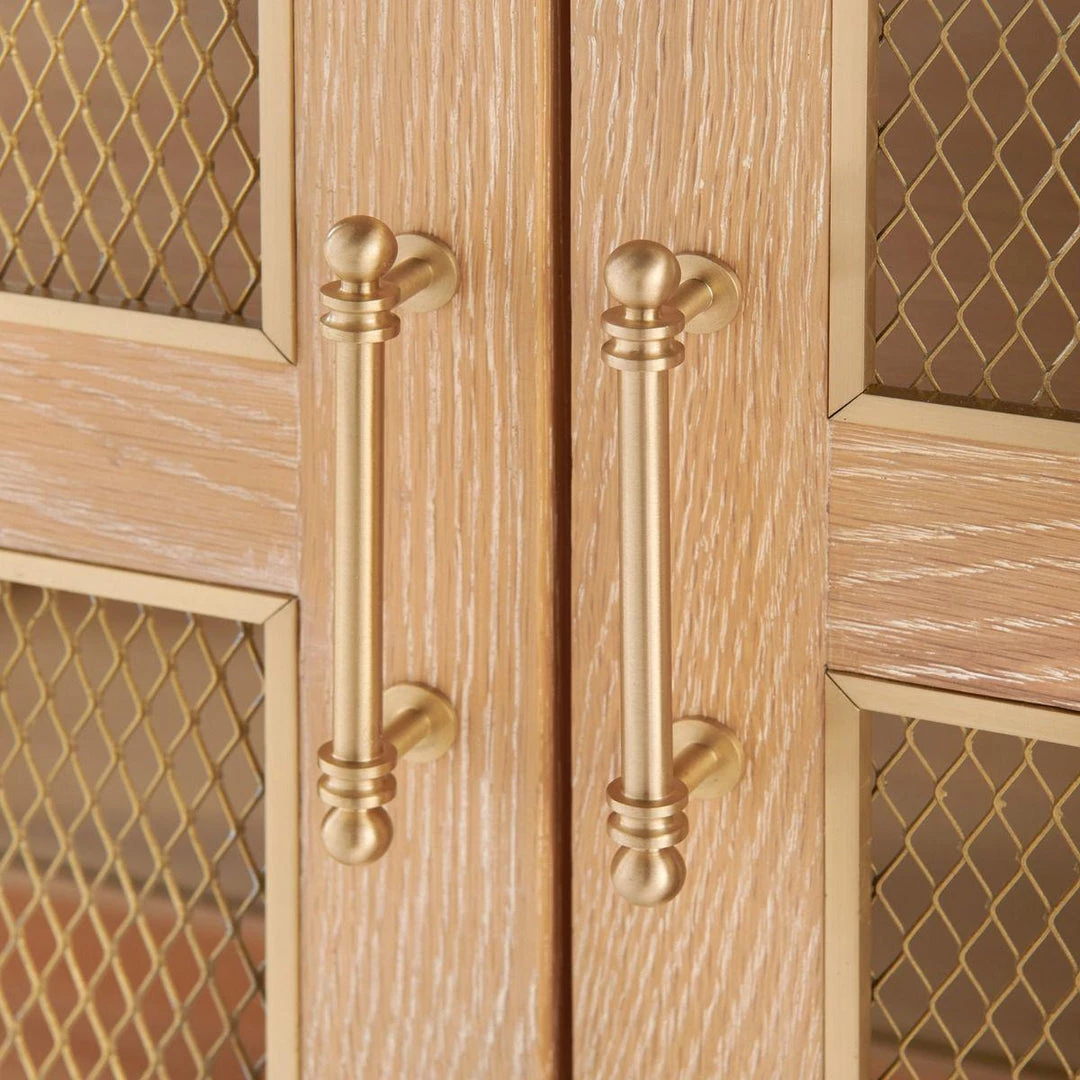 Bungalow 5 - Rene Cabinet